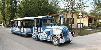 פארק נופש Village צ'סנטיקו